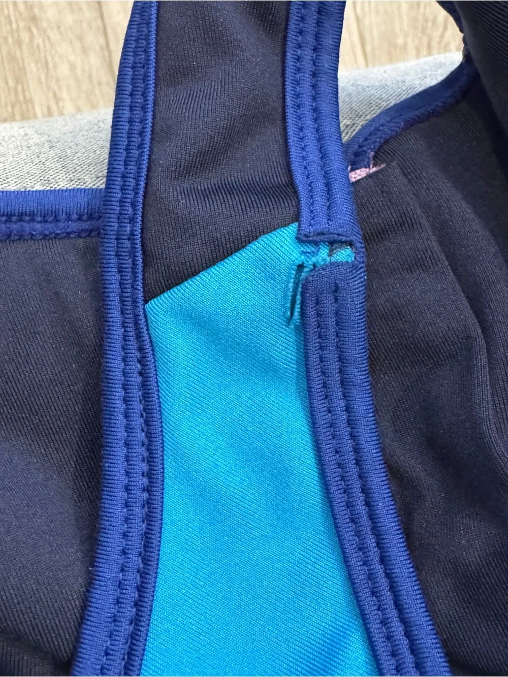 Jessica Simpson The Warm Up Sport Bra and Leggings Set Y2K Colorblock Athleisure - Picture 5 of 11